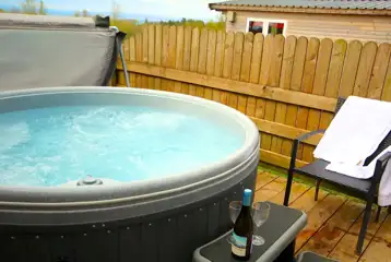 Glamping cabin with hot tub