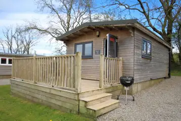 Glamping cabin with hot tub