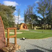 Badger pod with hot tub