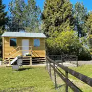 Meadow lodge