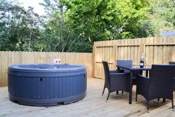 Curlew lodge hot tub