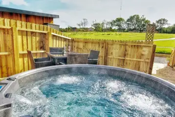 Curlew lodge hot tub