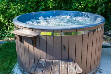 Primate pod (pet free) wood-fired hot tub Primate pod (pet free) wood-fired hot tub