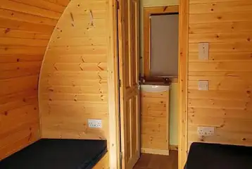 Eigg Large Ensuite Hiker Pod interior