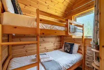 Ensuite glamping pod bunk beds