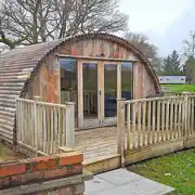 Ensuite Glamping Pods (Dog Friendly), Powys River Pods