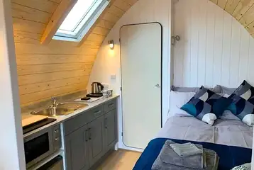 Glamping pod double bed with bedding provided Glamping pod double bed with bedding provided