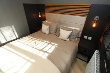 Ensuite Glamping Cabin king-sized bed Ensuite Glamping Cabin king-sized bed