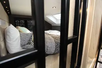 Ensuite Glamping Cabin mezzanine level